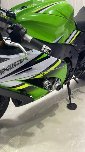 Kavasaki zx10 série especial de 30 anos