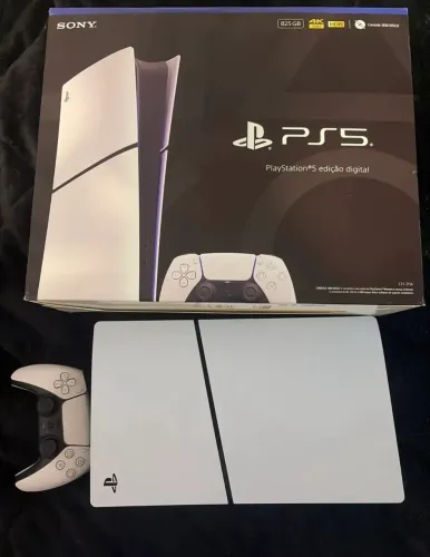 PlayStation 5 Slim 825gb Novo! Com nota fiscal.