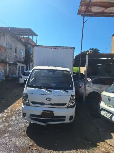 Kia Motors Bongo K-2500 2.5 4X2 TB Diesel 2015