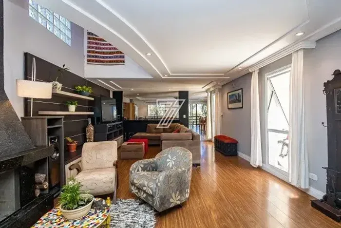 CASA EM CONDOMÍNIO CAMPO COMPRIDO - 4 SUÍTES - 303 m²