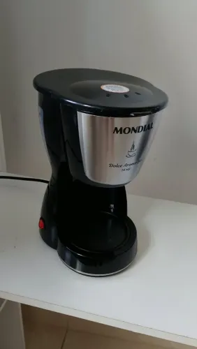 Máquina de Café de Filtro Mondial