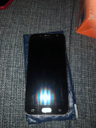 J7 pro dourado 