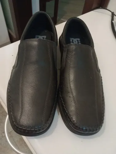 Sapato tamanho 39-40 - de couro - marca DG