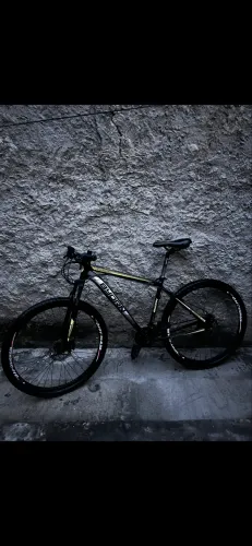 Bicicleta aro 29 BYORN