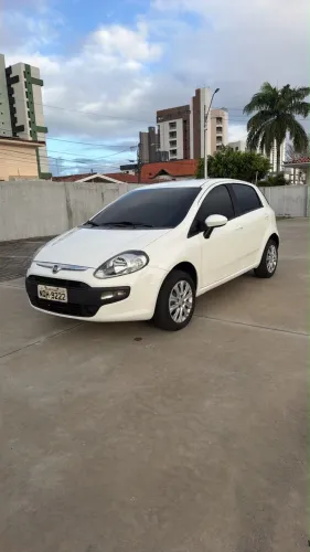 Fiat Punto Attractive 1.4 Fire Flex 8V 5P 2014