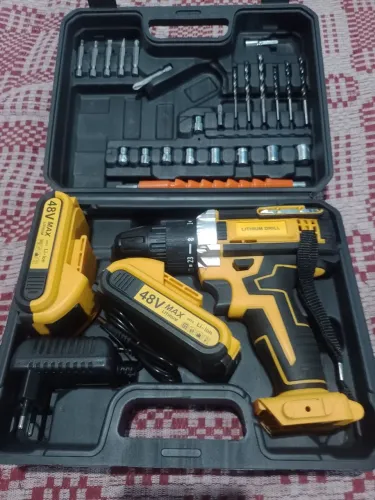 Furadeira e parafusadeira