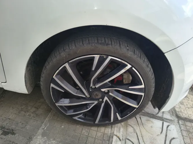 Vendo ou troco em roda 15 hb20 comfort 2015