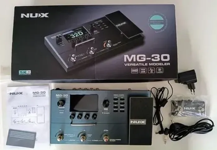 Pedaleira nux mg 30 