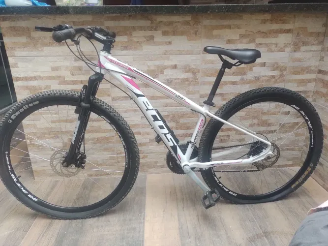 Bicicleta ECOS aro 29 - Excelente estado - Freios Shimano - Quadro de alumínio