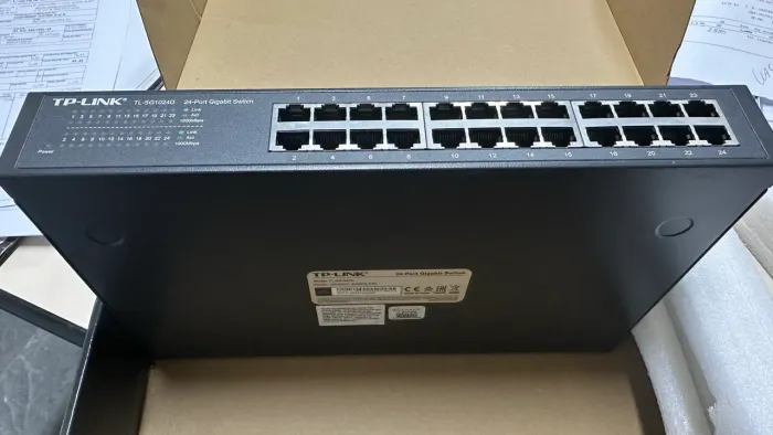 SWITCH 24 portas