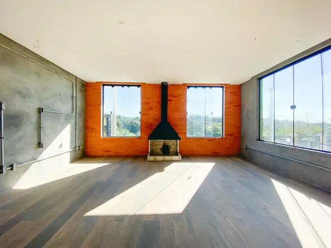 Casa em Condomínio / 3 Quartos / 1 Suíte / 2 Vagas / Verdes Campos / Porto Alegr