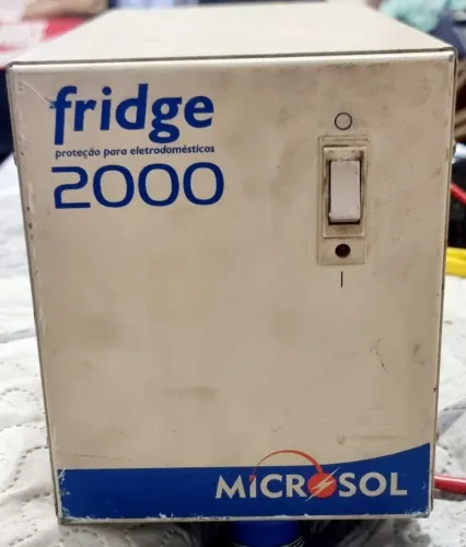 Estabilizador Fridge 2000VA 220V para 110V - Alta Potência