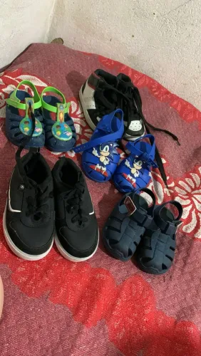 Sapatos infantis todos por 35