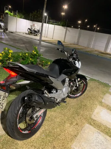 Fazer 250
