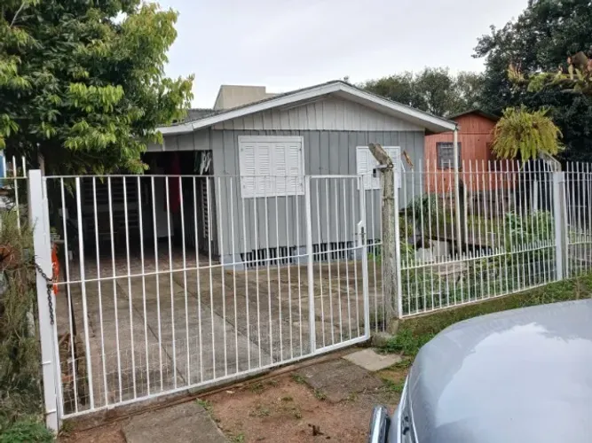 Vendo casa uma casa mista