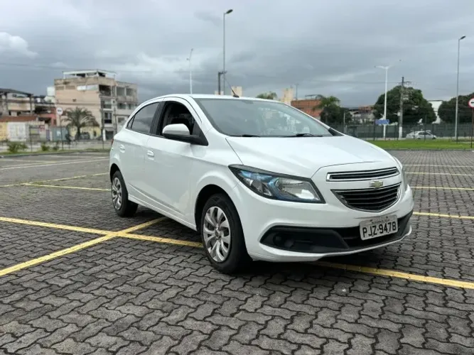 Chevrolet Onix Hatch LT 1.4 8V Flex Power Aut. 4P 2016