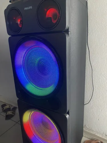 Caixa potente Phiips 2.400w na garantia tem nota