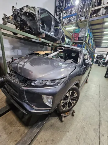 Sucata P/Retirada de peças Mitsubishi Eclipse Cross GLS 1.5 16V 4x2  MIVEC Turbo 2020