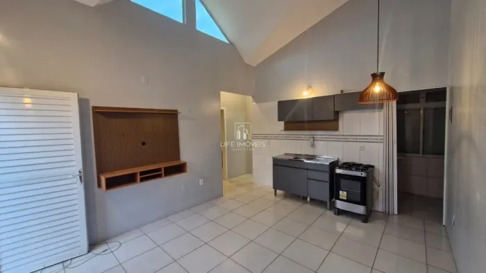 Apartamento para locação anual no Centro de Garopaba/SC