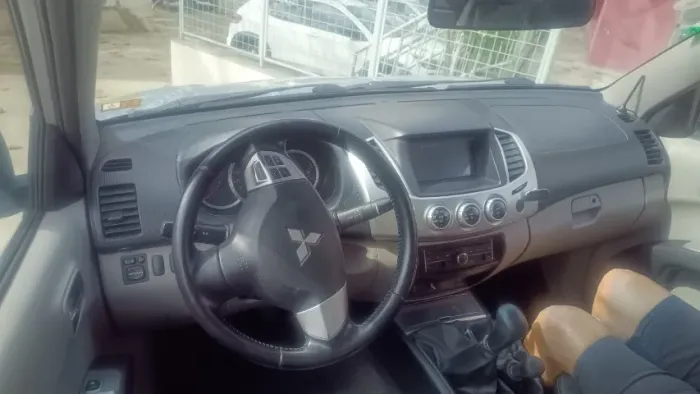Mitsubishi L200 Triton HPE 3.2 CD TB Int.diesel MEC 2015