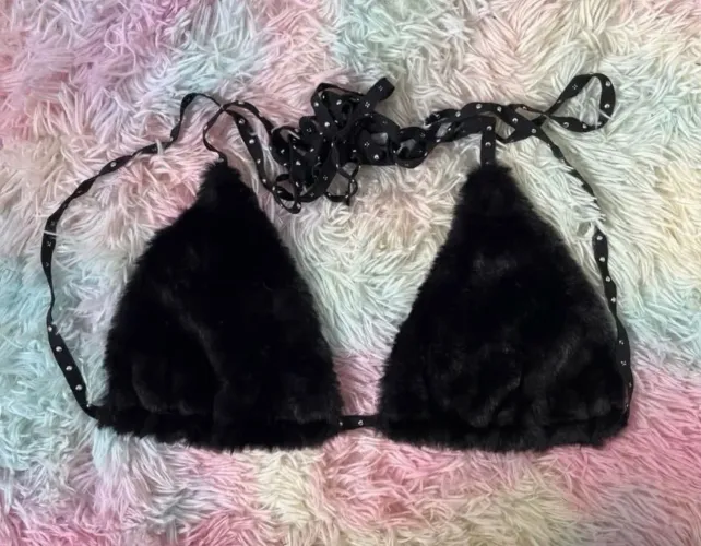 top cropped amarrado preto pelinho tira grande preto tam GG shein
