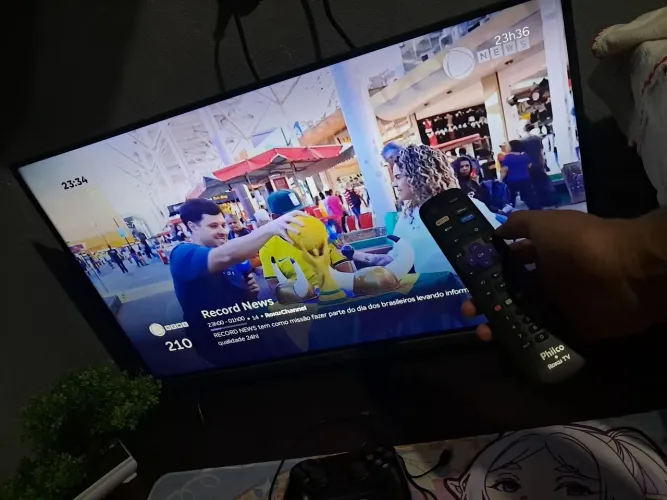 SMART TV PHILCO ROKU 32" LED