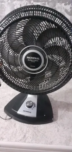 Vendo ventilador grande tamanho familia da Mondial interessa?os chamar *