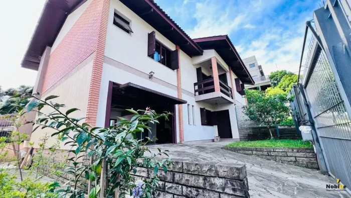 Casa | 03 dormitórios | Panazzolo REF: CA302502