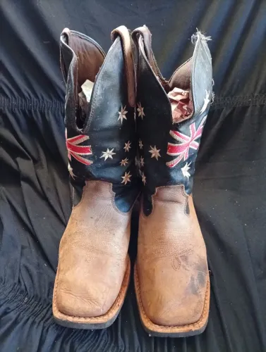 Bota texana masculina 41 em couro para restaurar ou customizar