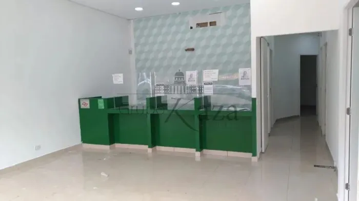 Comercial / Ponto Comercial - Centro - Locação - Comercial