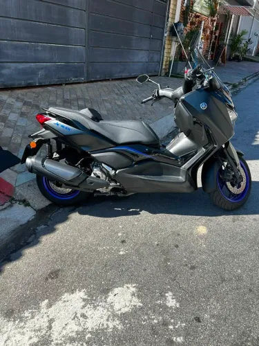 Xmax 300 Connected ABS nova