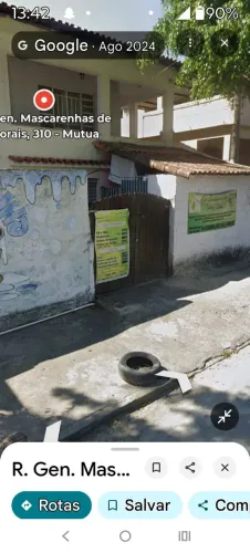Portão de madeira maciça 