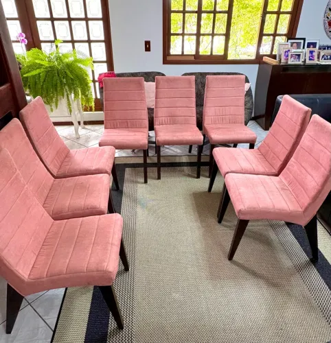 Vendo 8 cadeiras de suede rosé