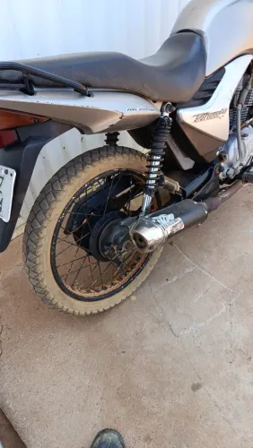 Vende-se Titan 150 2008/2009