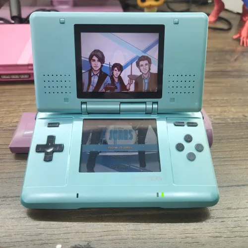 Nintendo DS FAT acompanha 1 jogo