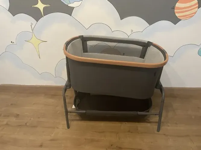 Berço Maxi-Cosi, Iora, Essential Graphite