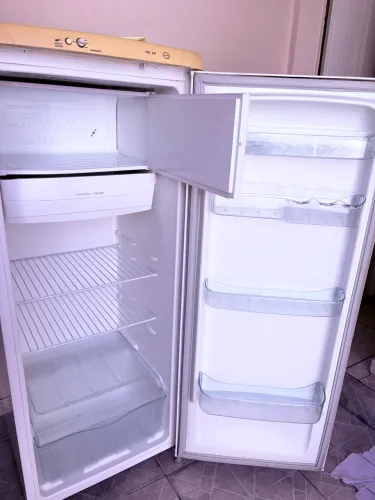 Geladeira Electrolux R28 240L Perfeitas condições