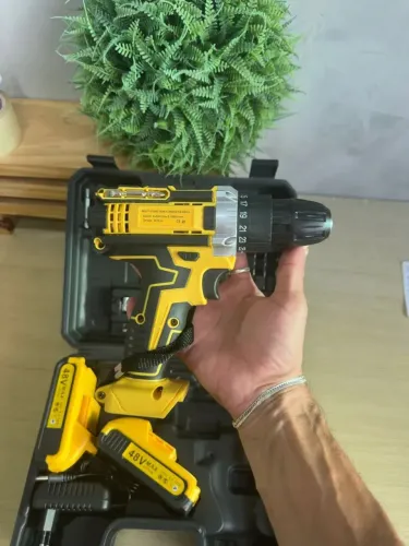 Parafusadeira Portátil 2 Baterias 