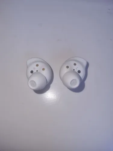 Fones de ouvido Buds Fe
