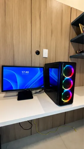 Kit computador gamer e monitor 