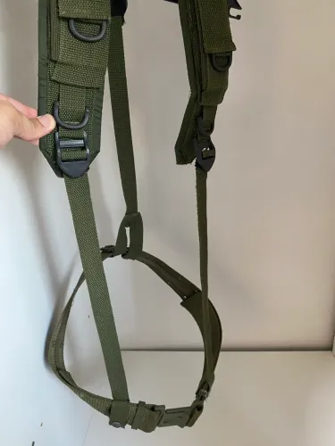 Cinto suspensório e porta cantil militar 