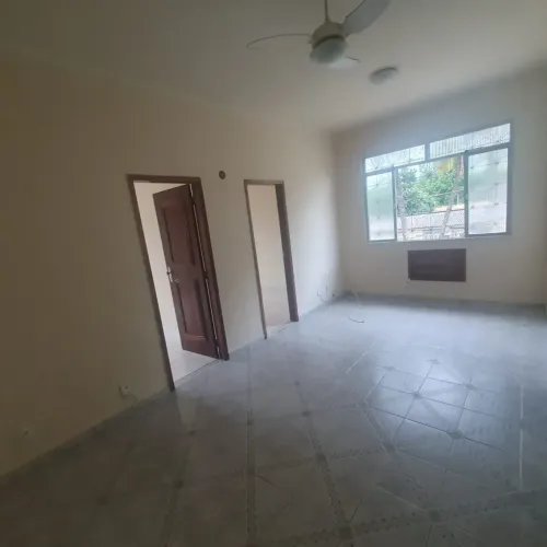 Imóvel para aluguel com 63 metros quadrados com 2 quartos em Taquara - Rio de Janeiro - RJ