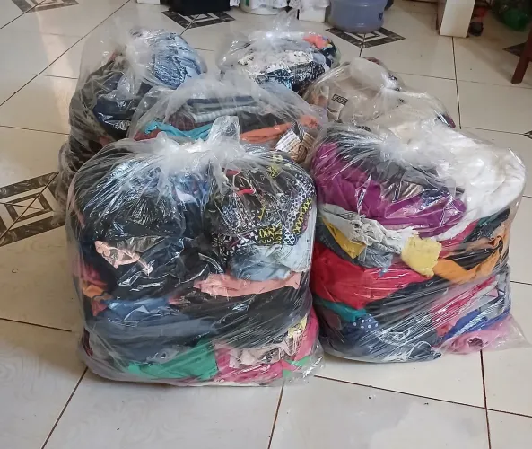 ROUPAS SEMI NOVAS!!!!