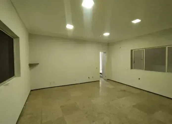 GALPÃO COMERCIAL PARA LOCAÇÃO 350M² | AV. AGUANAMBI - Fortaleza - CE