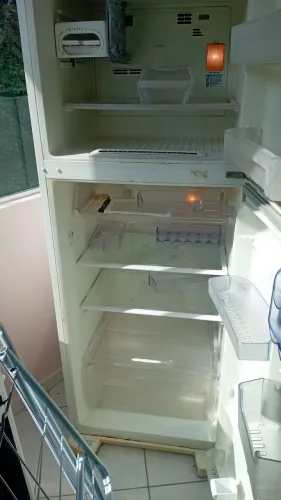 Geladeira gelo seco. Funcionando 100%