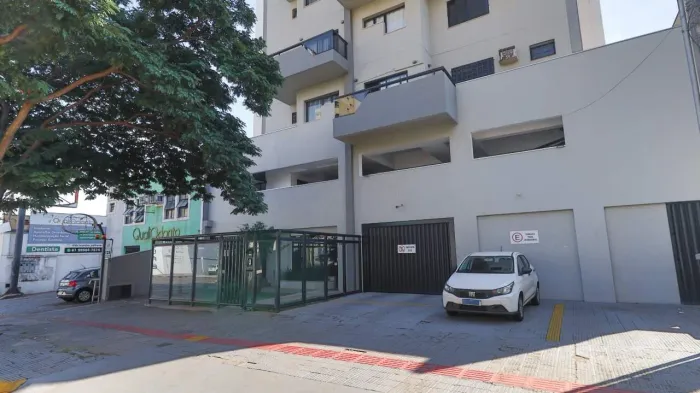 APARTAMENTO NO EDIFÍCIO DONA JOSEFINA