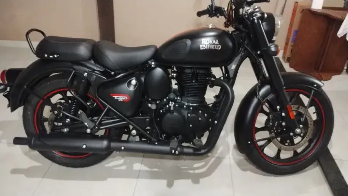 Royal enfield - Classic 350 - preta fosco