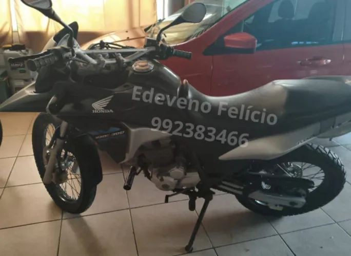 Moto xre 300