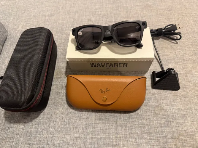 Ray-Ban Meta (Gen 2) Wayfare Large + Carregador de mesa + Case proteção