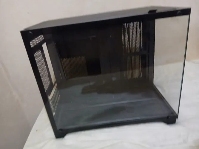 Gabinete Preto Husky Dome 210, M-Atx, Lateral de vidro